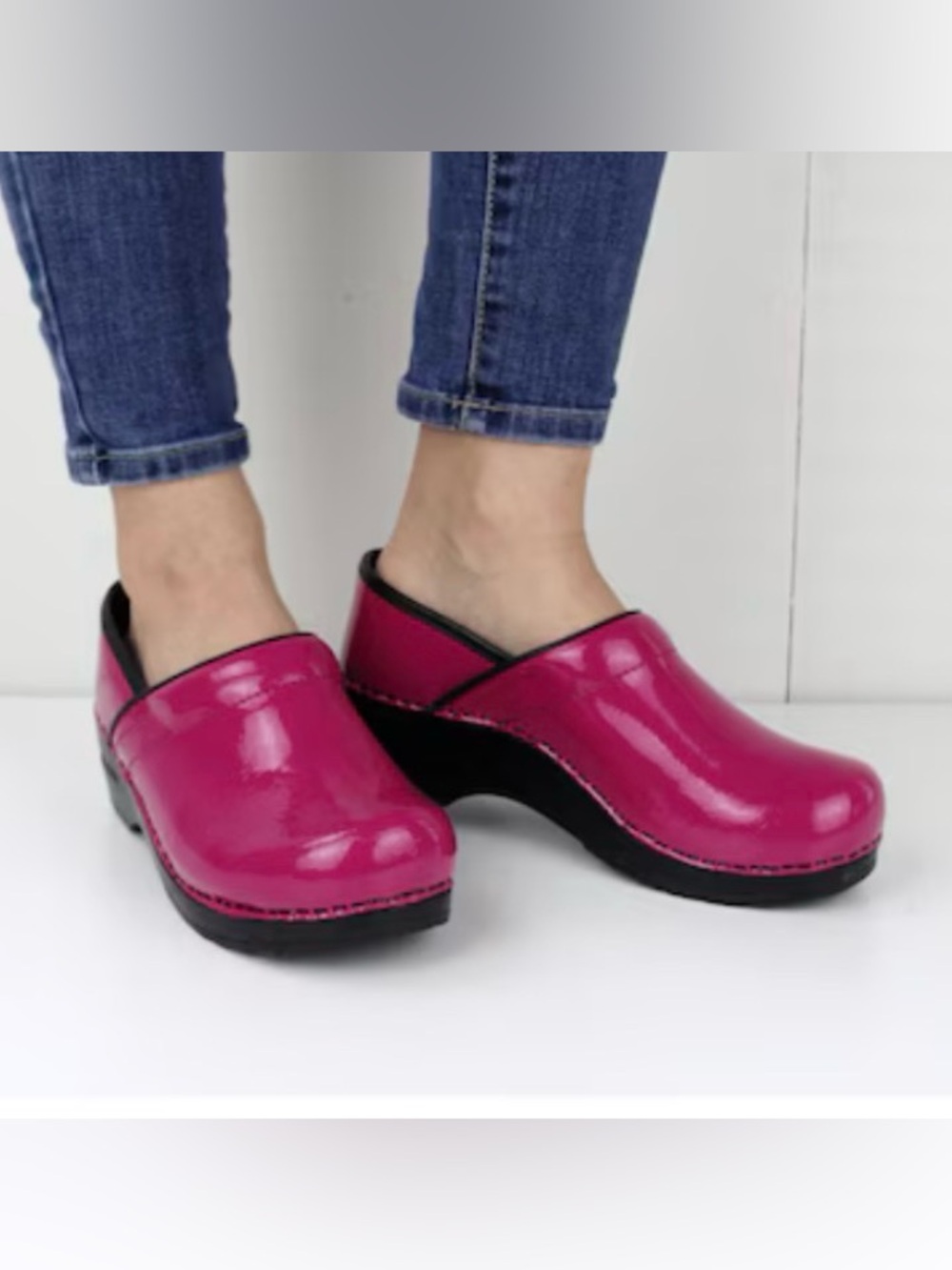 EUC SANITA Pro. Patent Women's Clog in Fuchsia Size 41/US10.5